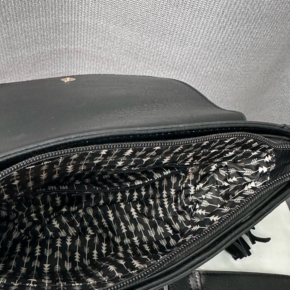 ANTIK KRAFT Crossbody Bag - Picture 10 of 15